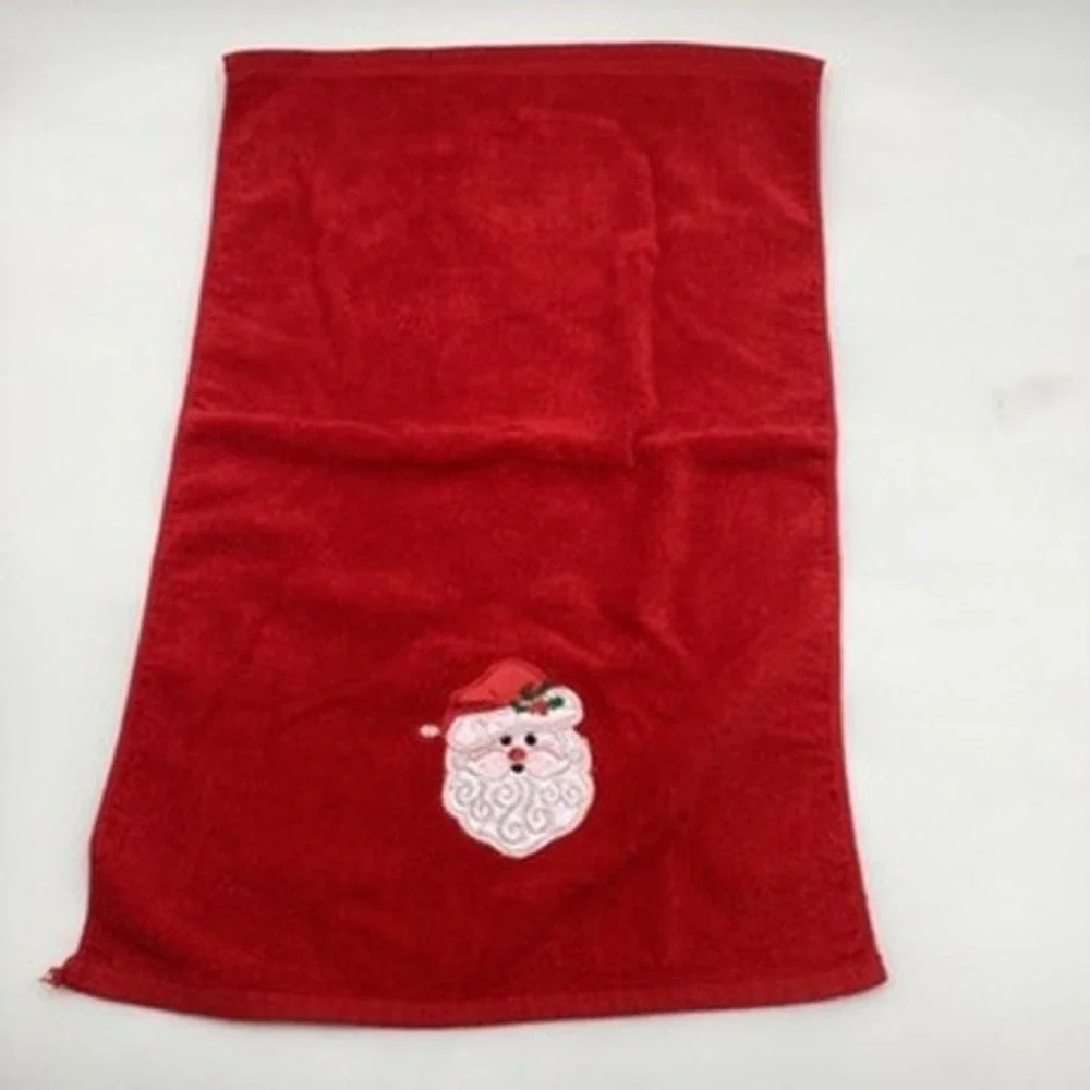 Set of 2 Vintage‎ Cannon Christmas Towels Set Red Santa Green Barn Winter Scene